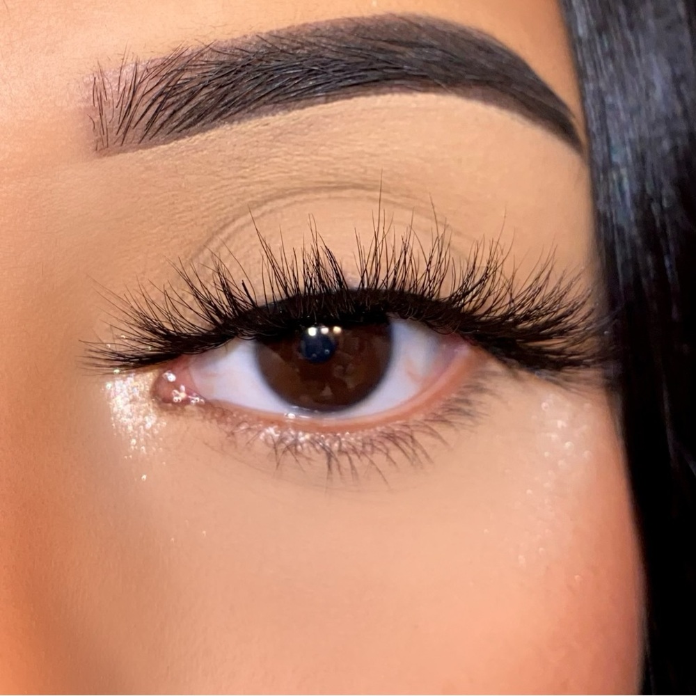 Lust Voluminous Black False Eyelashes